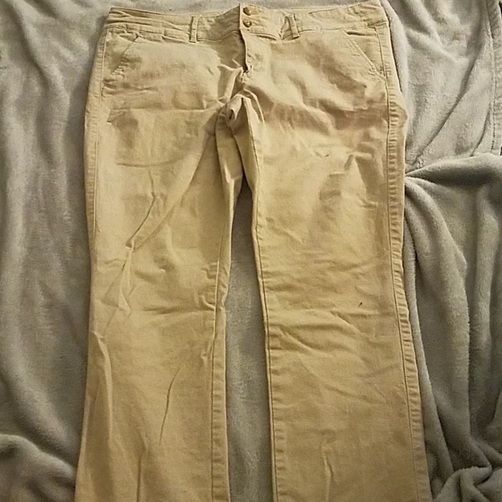 American Eagle Outfitters womens khaki pants